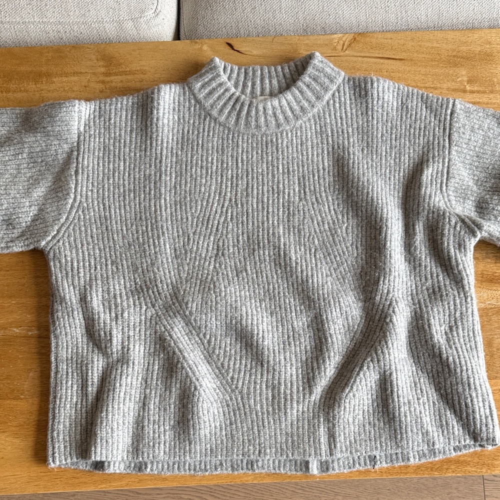 H&M Gray Ribbed Knit Sweater